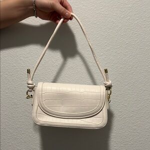 Elegant Cream Handbag